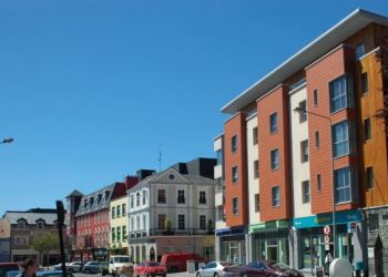 COLLEGE ST.
