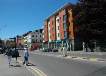 COLLEGE ST UPPER